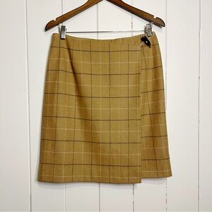 Vintage Talbots Wool Blend Plaid Wrap Mini Skirt. Size 10.